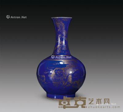  清同治 霁蓝描金狮球纹赏瓶 高38cm