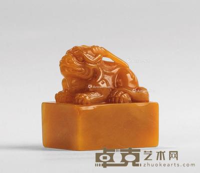  寿山田黄石兽钮印章 2.1×2.1×3.2cm；30.3g