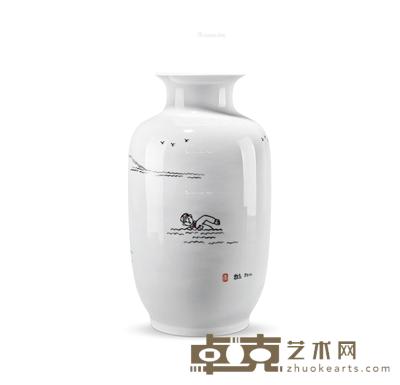 釉上彩瓷瓶 高40cm;通径20cm