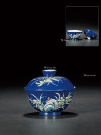  清中期·紫砂胎蓝地粉彩花卉纹盖碗
