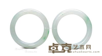 清 翡翠圆条带绿手镯 (一对) 外径7.7cm;内径5.5cm