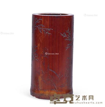  清 竹雕浅刻人物笔筒 高12.3cm；直径6.4cm