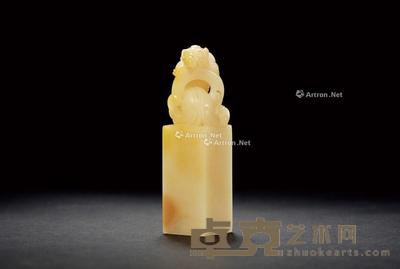 寿山芙蓉石古兽穿环钮章 2.2×2.2×8.1cm