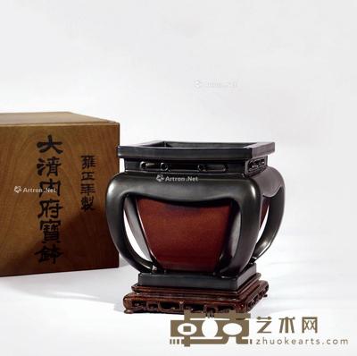 清雍正 御制双色釉四足束腰带托泥四方几式花盆 长22.6cm;宽22.6cm;高20.8cm