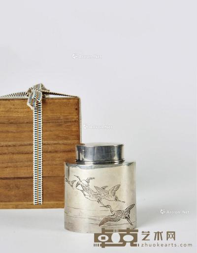 大正时期·寿孝刻仙鹤纹纯银茶罐 高9cm;口径4.5cm;重172g