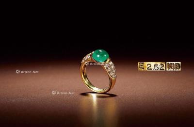  18K黄金素面祖母绿钻石戒指