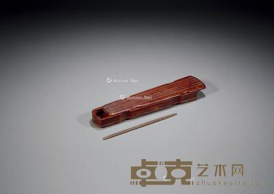 瘿木琴式盒（附刻刀） 22.5×5.2×2.5cm