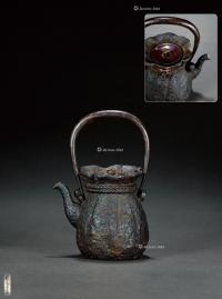  江户时期·龙文堂造钱袋式铁壶