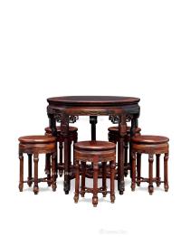  清 红木雕螭龙纹嵌瘿木圆桌及圆凳 （一组六件）