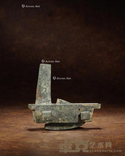 魏 青铜左尚方监造弩机 长15cm