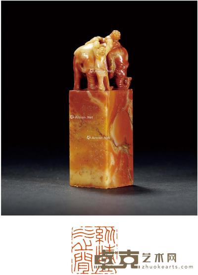 寿山杜陵石胡人洗象钮章 2.6×2.6×8.8cm