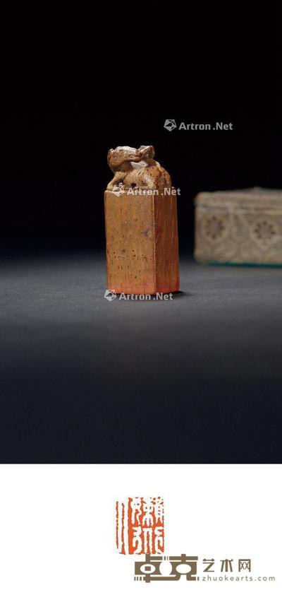 清·古兽钮竹根印 2.2×1.8×5.6cm
