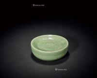  明·龙泉窑划莲花纹孔明碗