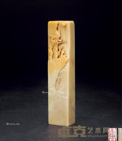  清 长孙晟铭青田雕人物印章 高15.5cm