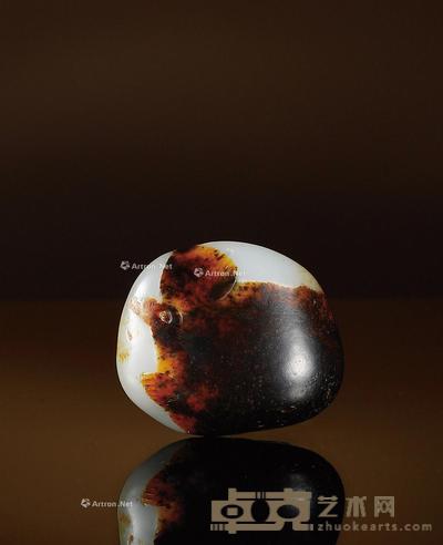 玳瑁 白玉挂件 钤印:一卜 山人 45×38×17mm