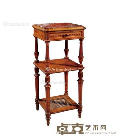 19世纪制 胡桃木三层茶几 高83cm;长38.5cm;宽36cm