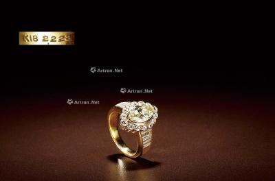  1980年 马眼型黄钻及钻石戒指