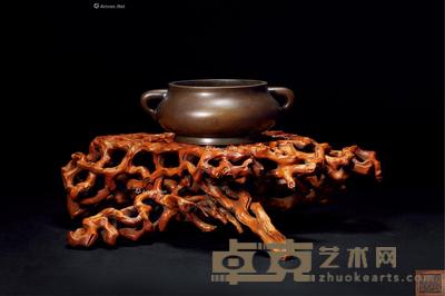  清 铜蚰耳炉配黄杨随形座 直径18cm