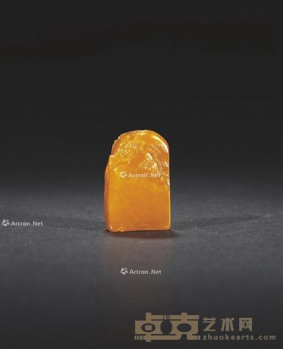 清 田黄石梅花薄意章 2×1×3.2cm;13.7g