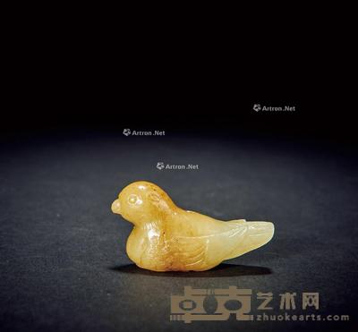 清·黄玉带沁雀鸟形挂件 高2.8cm;长5.3cm