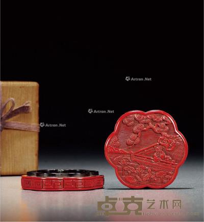  清·剔红葵形爱莲说香盒 高2cm；直径6.7cm