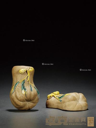 清道光·申锡款段泥挂釉佛手形壁瓶 （一对） 16×10.3cm×2