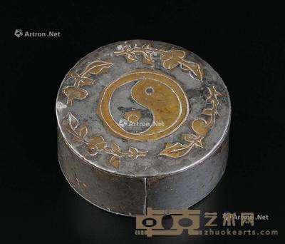  锡错铜太极纹香盒 直径6.8cm；高2.8cm