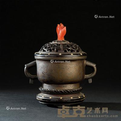  明代（1368-1644） 铜错银饕餮纹双耳香炉 长10cm；高4.5cm