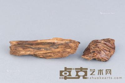  沉香 （二件一组） 尺寸不一；重约20g