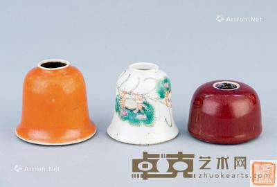  清代（1644-1911） 红釉 矾红釉 粉彩荷蟹纹小水盂 （三件一组） 尺寸不一