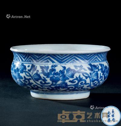  明代（1368-1644） 青花缠枝花卉纹洗 直径15.6cm；高7.8cm