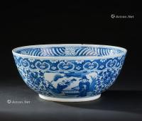  清代（1644-1911） 青花开光花卉人物纹大碗