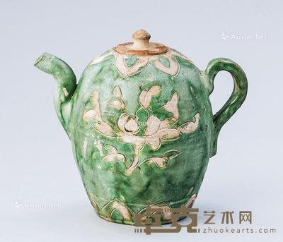  宋代（960-1279） 绿釉刻花卉纹茶壶 宽16.5cm；高14.6cm