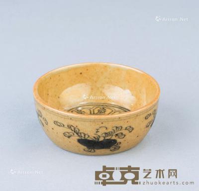  明代（1368-1644） 黄釉青花花卉梵纹小杯 直径7.3cm；高3cm