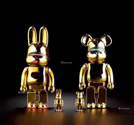 2018年作 BEARBRICK 100%400% SORAYAMA 金色 PVC 电镀