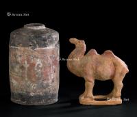  唐代（618-907） 黑陶加彩壶 红陶骆驼俑 （二件一组）