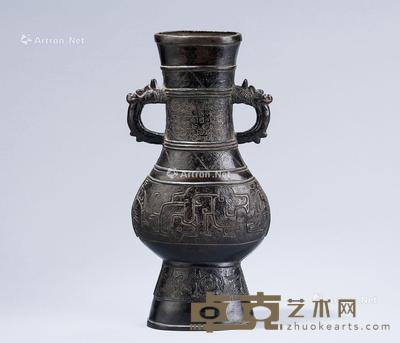  铜夔龙纹双耳瓶 长11.7cm；宽6cm；高23.4cm