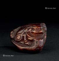  明代（1368-1644） 蜜蜡雕瑞狮纹挂件