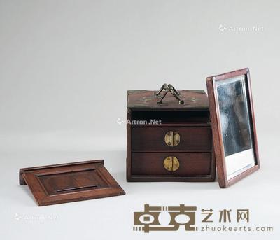  红木化妆盒 长19.5cm；宽14.6cm；高11.9cm
