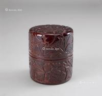  明代（1368-1644） 剔红牡丹纹茶叶罐