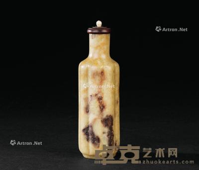  寿山石雕瓜棱形鼻烟壶 直径3cm；高9.6cm