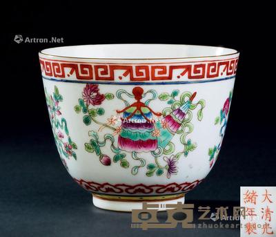  清光绪（1875-1908） 粉彩暗八僊纹杯 直径8.6cm；高6.7cm