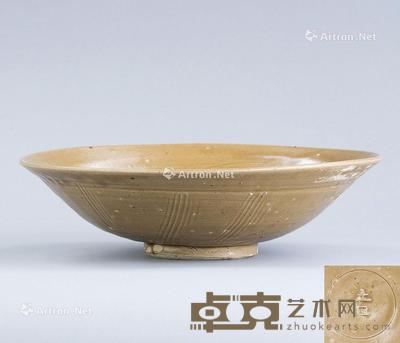  宋代（960-1279） 越窑吉字刻花大碗 直径24.2cm；高6.8cm