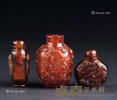  琥珀雕人物纹 僊鹤纹鼻烟壶 （三件一组） 尺寸不一；重约51g
