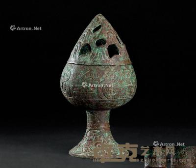  汉代（B.C.206-A.D.220） 青铜夔龙纹博山炉 直径10.3cm；高19.2cm