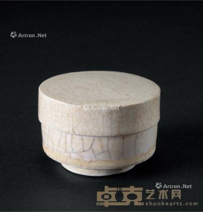  唐代（618-907） 白瓷香盒 直径4.5cm；高3.1cm