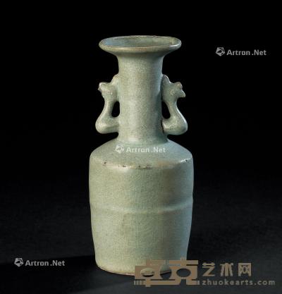  宋代（960-1279） 青瓷双凤耳瓶 直径8.9cm；高18.4cm