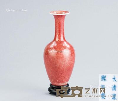  清代（1644-1911） 豇豆红釉柳叶瓶 直径6.7cm；高15.5cm