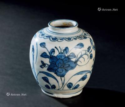  明代（1368-1644） 青花花卉纹罐