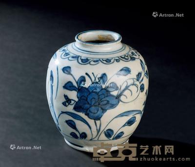明代(1368-1644) 青花花卉纹罐 直径10.4cm;高11.5cm
